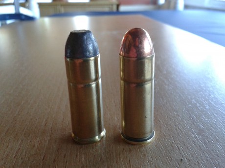 Hola a tod@s, ayer me regalaron unas 100 puntas cobreadas de 250greims calibre 45 LC y no se ni la marca 00