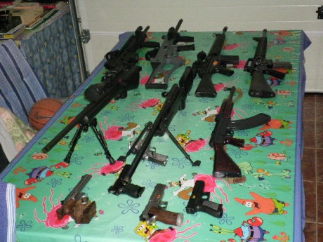 Muchos se preguntan como escoger un buen AR15, y como saber si el modelo escogido cumple nuestras expectativas, 110