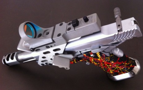 Abro este Hilo para que colguemos nuestras armas de IPSC, para que babeemos constantemente y veamos mejoras 90