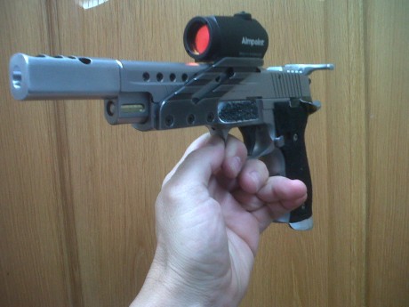 Abro este Hilo para que colguemos nuestras armas de IPSC, para que babeemos constantemente y veamos mejoras 110