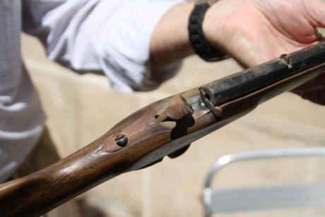 Hola.

Un amigo me ha pedido si podía darle alguna referencia sobre un arma que tenía su abuelo en el 21