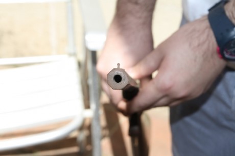 Hola.

Un amigo me ha pedido si podía darle alguna referencia sobre un arma que tenía su abuelo en el 42