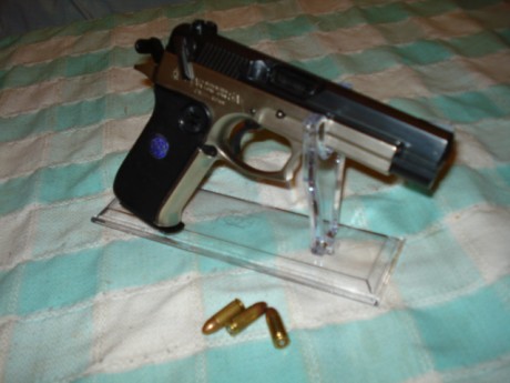 Vendo pistola Star 30 M duo tono inutilizada.Solo fresado recámara.
Certificado G.C., Envio a Intervención 01