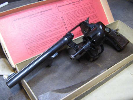 Vendo revolver RUBY inutilizado con su caja original
certificado de inutilización nominal.
Ahora 75 euros 00