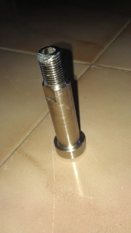 hola atodos el caso es que lleve a recargar mi scuba de 6litros y por despiste deje roscada una pieza 00
