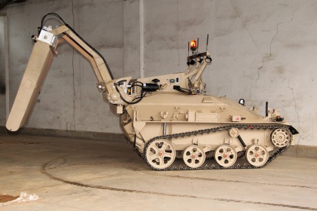 Esta es una nueva versión del popular vehículo ligero de cadenas Wiesel del ejercito alemán. Es el Wiesel 00