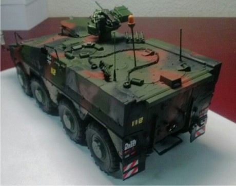 Alguien me puede decir donde puedo encontrar fotos sobre detalles del vehículo alemán Boxer GTK 8x8, Estoy 62