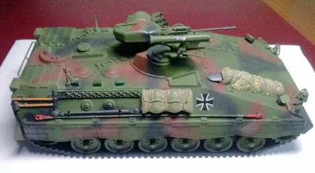 Alguien me puede decir donde puedo encontrar fotos sobre detalles del vehículo alemán Boxer GTK 8x8, Estoy 111