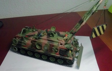 Alguien me puede decir donde puedo encontrar fotos sobre detalles del vehículo alemán Boxer GTK 8x8, Estoy 110