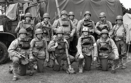 Como dirían los chinos, el "subfusil tipo 5" es su estándar en las policías chinas.

Tiene unos 90