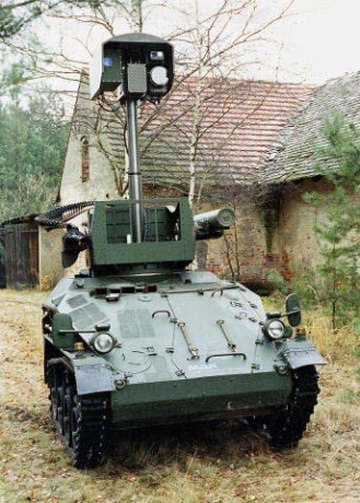 Esta es una nueva versión del popular vehículo ligero de cadenas Wiesel del ejercito alemán. Es el Wiesel 72