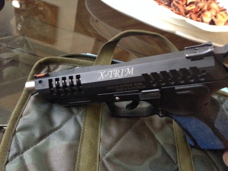 Abro este Hilo para que colguemos nuestras armas de IPSC, para que babeemos constantemente y veamos mejoras 70