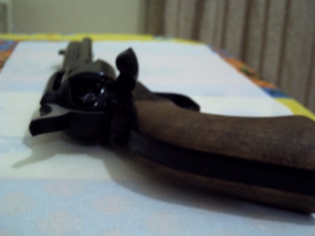 REVOLVER M E SPORTWAFFEN SINGLE ACTION ARMY



Hola, pues dado que es un arma de aire comprimido de venta 02