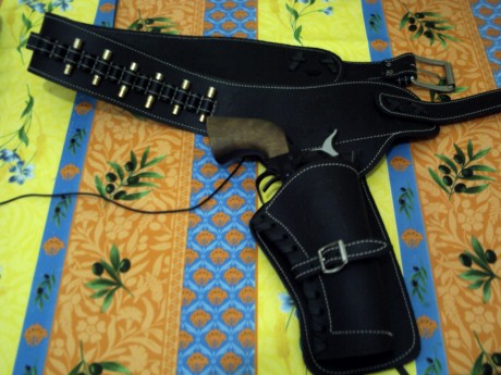 REVOLVER M E SPORTWAFFEN SINGLE ACTION ARMY



Hola, pues dado que es un arma de aire comprimido de venta 31