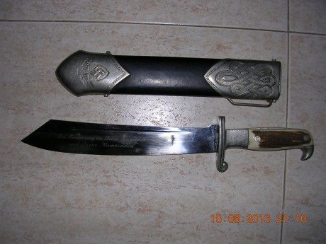 No recuerdo si puse este cuchillo, creo que no.
Se trata de un cuchillo de los campos de trabajo alemanes 01
