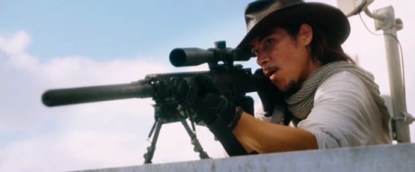 Compañeros,

En vista de las ganas de algunos (Elcafe, Wilcow, Vrakk, etc) por adivinar armas de películas 120
