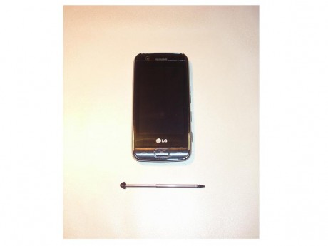 Hola!!!

Vendo móvil LG GT505 (Vodafone).

Teléfono celular tribanda gsm con soporte de datos 3g. Pantalla 01
