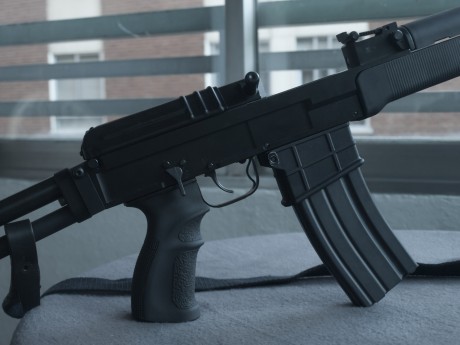 Saludos
Recientemente en algunas armerias de este pais se puede adquirir este modelo el Semopal Vz 58 130