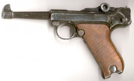 Hace unos días encontré por casualidad en una web extranjera un arma a la venta que hacía muchos años 90