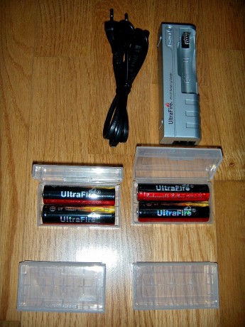 Vendo Kit de cargadores y baterías compuesto por:

1xCargador SONY BCG-34HUE para baterías AAA/AA (en 01