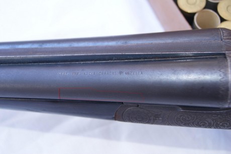 Hola a todos, me gustaría saber algo más acerca de esta escopeta de caza. Como veréis en la foto, la cartuchería 40