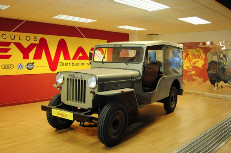 Hola a todos

Pongo a la venta este Jeep Viasa CJ6 (el modelo largo) con motor Perkins y restauración 00