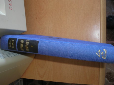 vendo 3 libros:
 a1010015.JPG 
este 15€ 

tambien vendo este, atencion hombres k, esta muy bien para tener 12