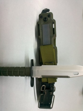 Hola, quisiera me pudierais echar una mano los entendidos en este tipo de arma blanca, ya que yo no tengo 02