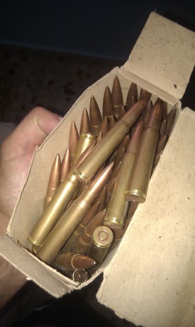 hola amigos , estando de vacaciones en mi pueblo un amigo me regalo una caja de munición del 7.92 del 30
