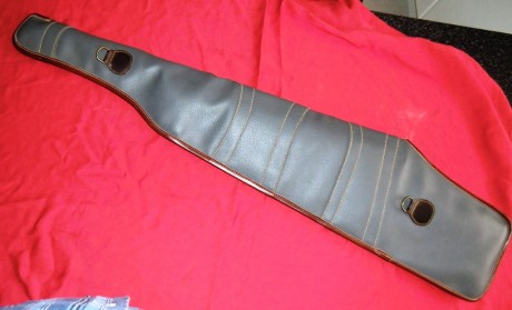 EN VENTA CARABINA BRNO CZ 581,  semiautomática, con un cargador de 8 y funda. Pieza de colección,  en 10