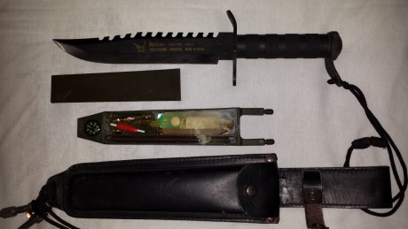 Hola compañeros, os pido ayuda para saber que tal es este cuchillo,pues en el campo de las armas blancas 02
