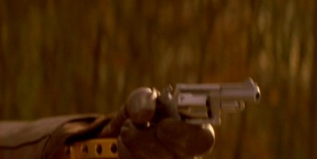 Compañeros,

En vista de las ganas de algunos (Elcafe, Wilcow, Vrakk, etc) por adivinar armas de películas 140