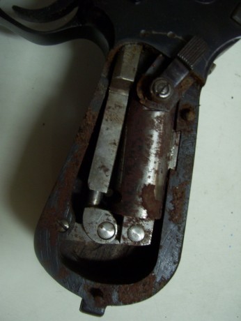 Hace unos días encontré por casualidad en una web extranjera un arma a la venta que hacía muchos años 50