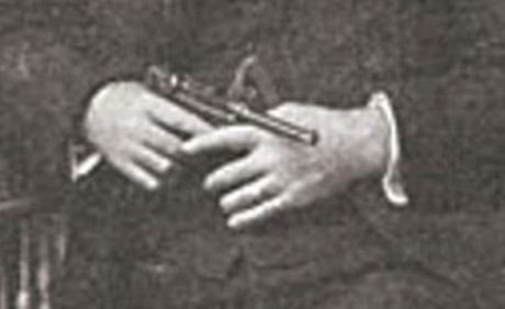 Hace unos días encontré por casualidad en una web extranjera un arma a la venta que hacía muchos años 11