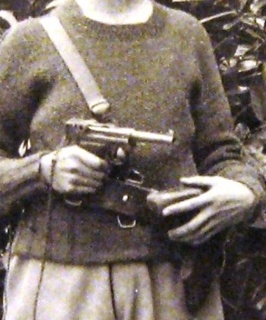 Hace unos días encontré por casualidad en una web extranjera un arma a la venta que hacía muchos años 71
