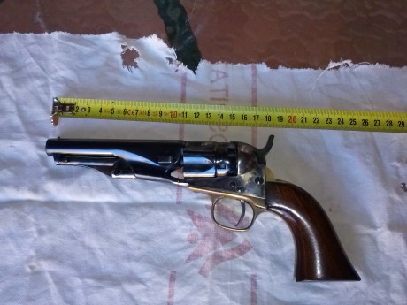 Hola compañeros estoy empezando en el mundo de la avancarga y me e echo con este revolver ( a buen precio 00