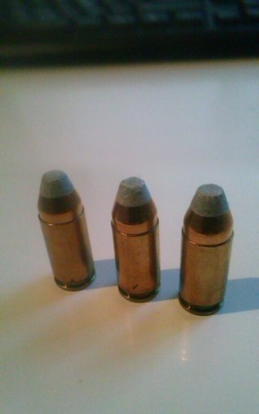 Un amigo me ha preguntado hoy si se porque estas balas tienen la punta blanca , y en principio no tengo 00