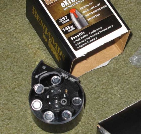 Pues si, un PCP con el que puedes hacer un safari, cal. 9 mm.
Increíble de lo que son capaces estos yanquis, 02