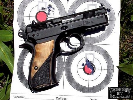 Hola a todos, una de las cosas que personalizan mas una pistola, son las cachas.
 
Hay un fabricante Noruego 02