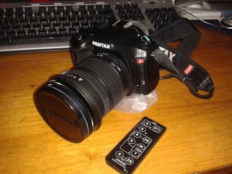 Hola compañeros,
vendo una camara reflex digital, marca Pentax, modelo istDL.
Tiene unos cuantos años 02