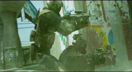 Compañeros,

En vista de las ganas de algunos (Elcafe, Wilcow, Vrakk, etc) por adivinar armas de películas 50