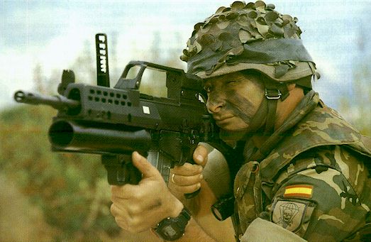 Da igual que sean del Ejército Español, del CNP, de unidades extranjeras o películas de cine.

Me biene 60