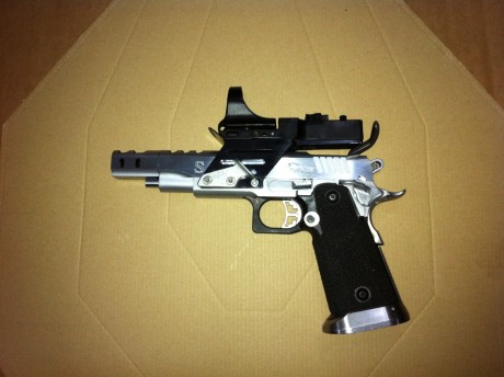 Abro este Hilo para que colguemos nuestras armas de IPSC, para que babeemos constantemente y veamos mejoras 40