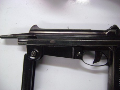 hola amigos solo queria pedirles si alguno de uds tiene informacion  sobre que armas es esta quien la 01