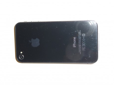 Hola a todos.
De nuevo pongo en venta mi Iphone 4s 16gb. El del anterior anuncio lo entregué a Apple care 01
