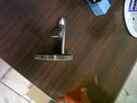Vendo un Soporte del dosificador .nuevo sin estrenar marca LYMAN.Y UN ENPISTONADOR LEE..
El empistonador 00