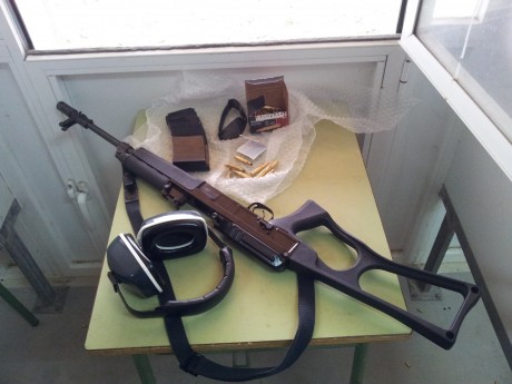 Saludos
Recientemente en algunas armerias de este pais se puede adquirir este modelo el Semopal Vz 58 31