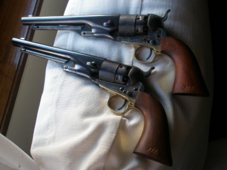  Hilo para colocar fotos, de esas armas de pólvora negra que tanto nos gustan y tenemos bien cuidadas, 60