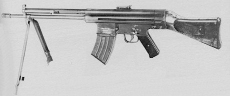 llevo tiempo esperando a ver si algun dia españa volviese a desarrollar un nuevo fusil para nuestras tropas 30