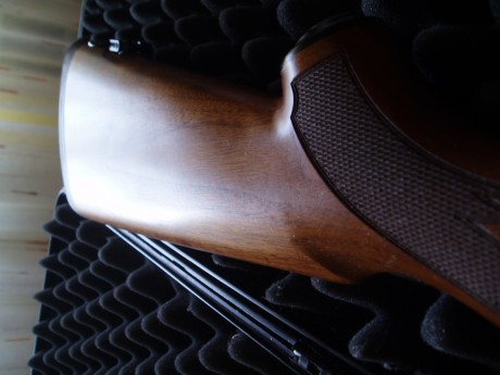 Un amigo me ha pedido que le ponga en venta su rifle, Se trata de un Ruger Stutzen, el Precio 750 más 02